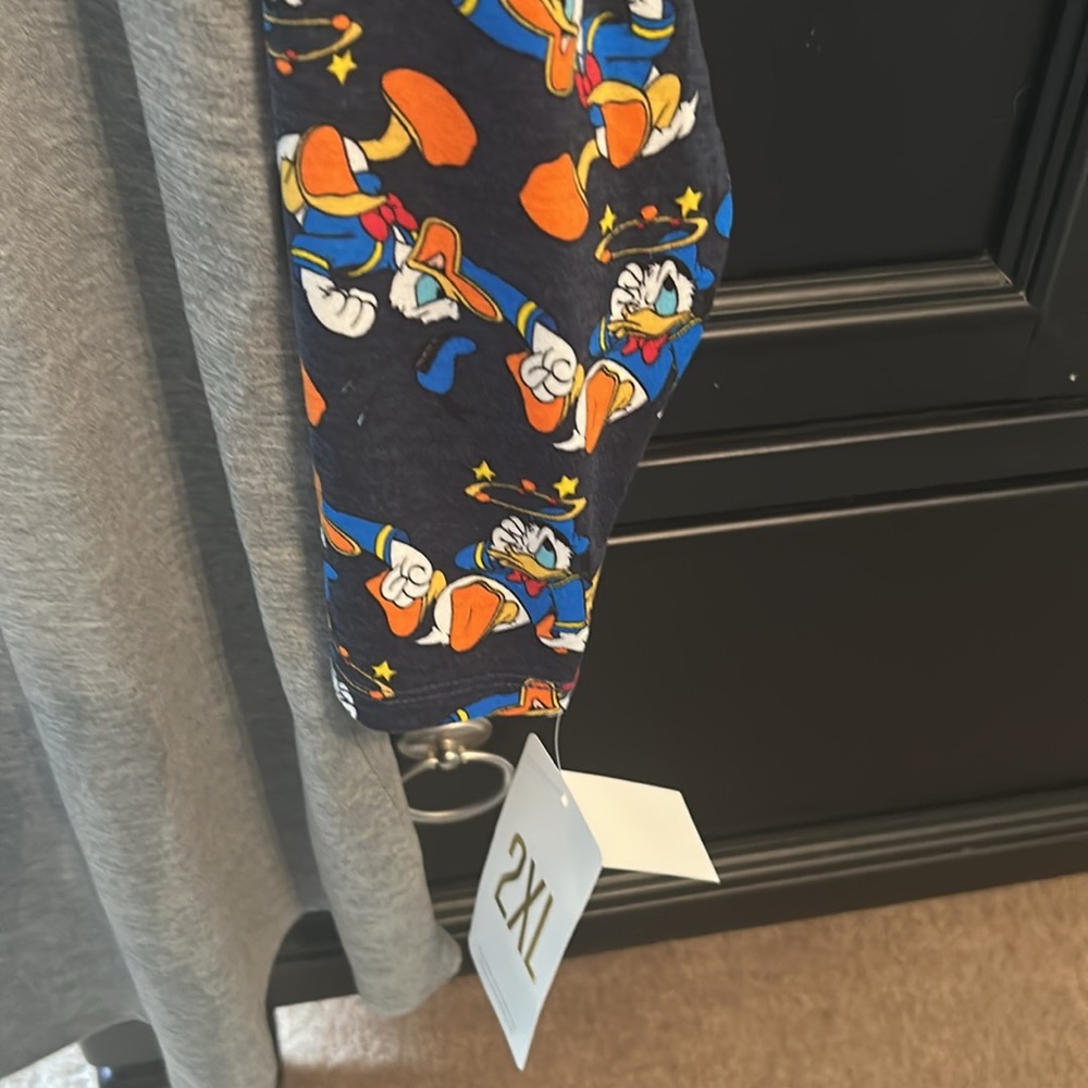 Lularoe Randy Top 2XL - Picture 3 of 3